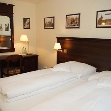 Bed and Breakfast Bialy Dwor Квидзын Экстерьер фото