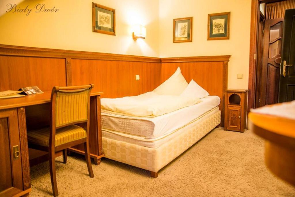 Bed and Breakfast Bialy Dwor Квидзын Номер фото