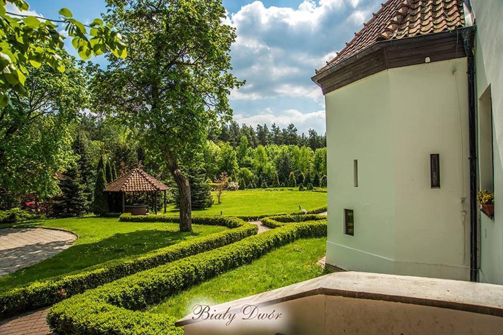 Bed and Breakfast Bialy Dwor Квидзын Экстерьер фото