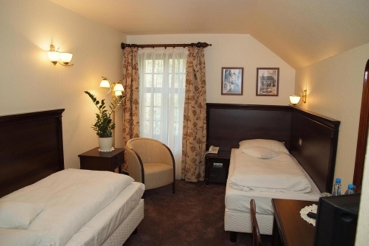 Bed and Breakfast Bialy Dwor Квидзын Номер фото